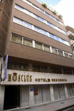 Гостиница Monclús  Паленсиа